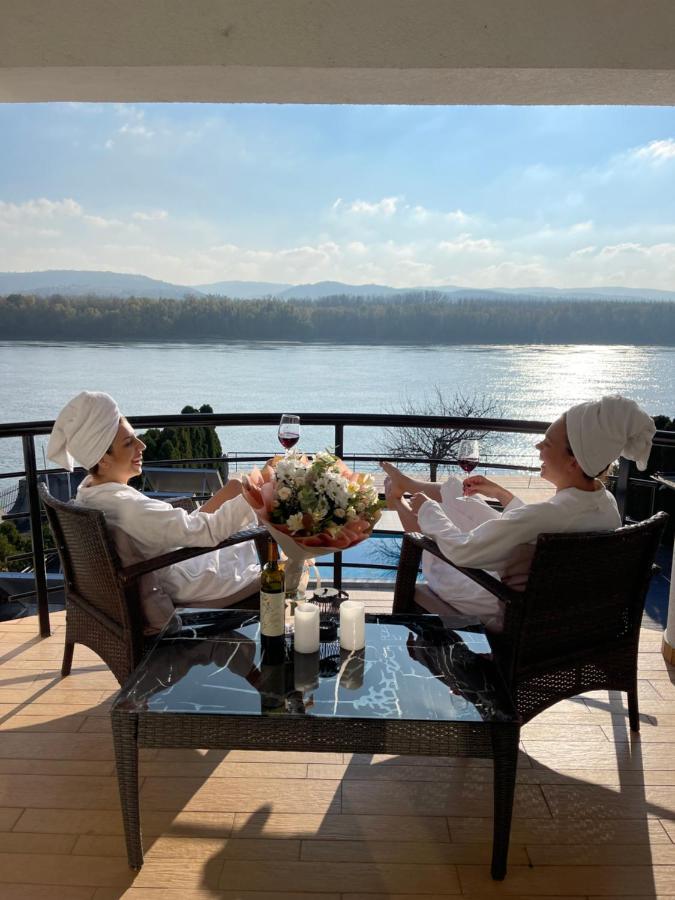 Guest House Panorama Aqualux With Free Parking ノヴィ・サド エクステリア 写真