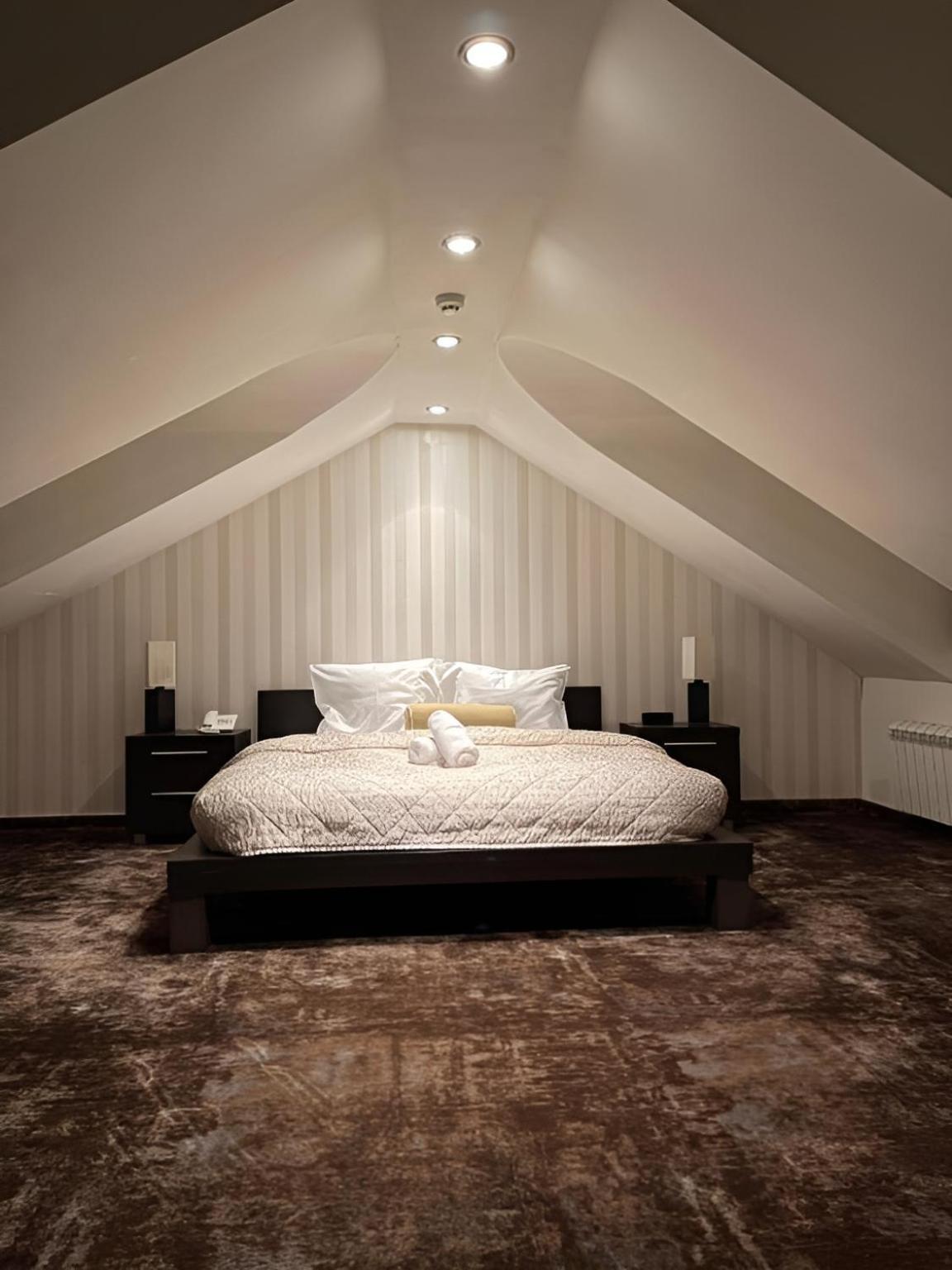 Guest House Panorama Aqualux With Free Parking ノヴィ・サド エクステリア 写真