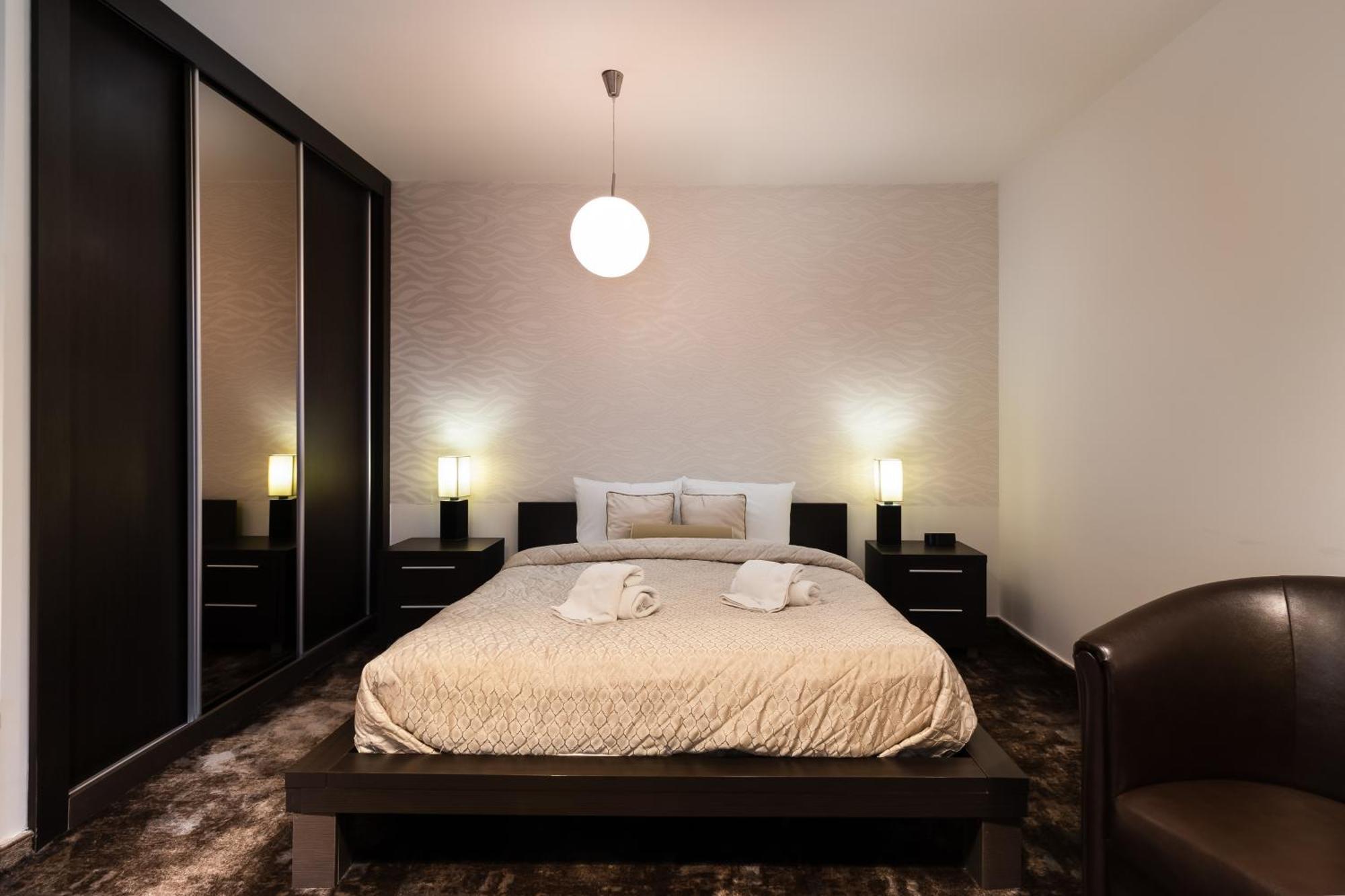 Guest House Panorama Aqualux With Free Parking ノヴィ・サド 部屋 写真