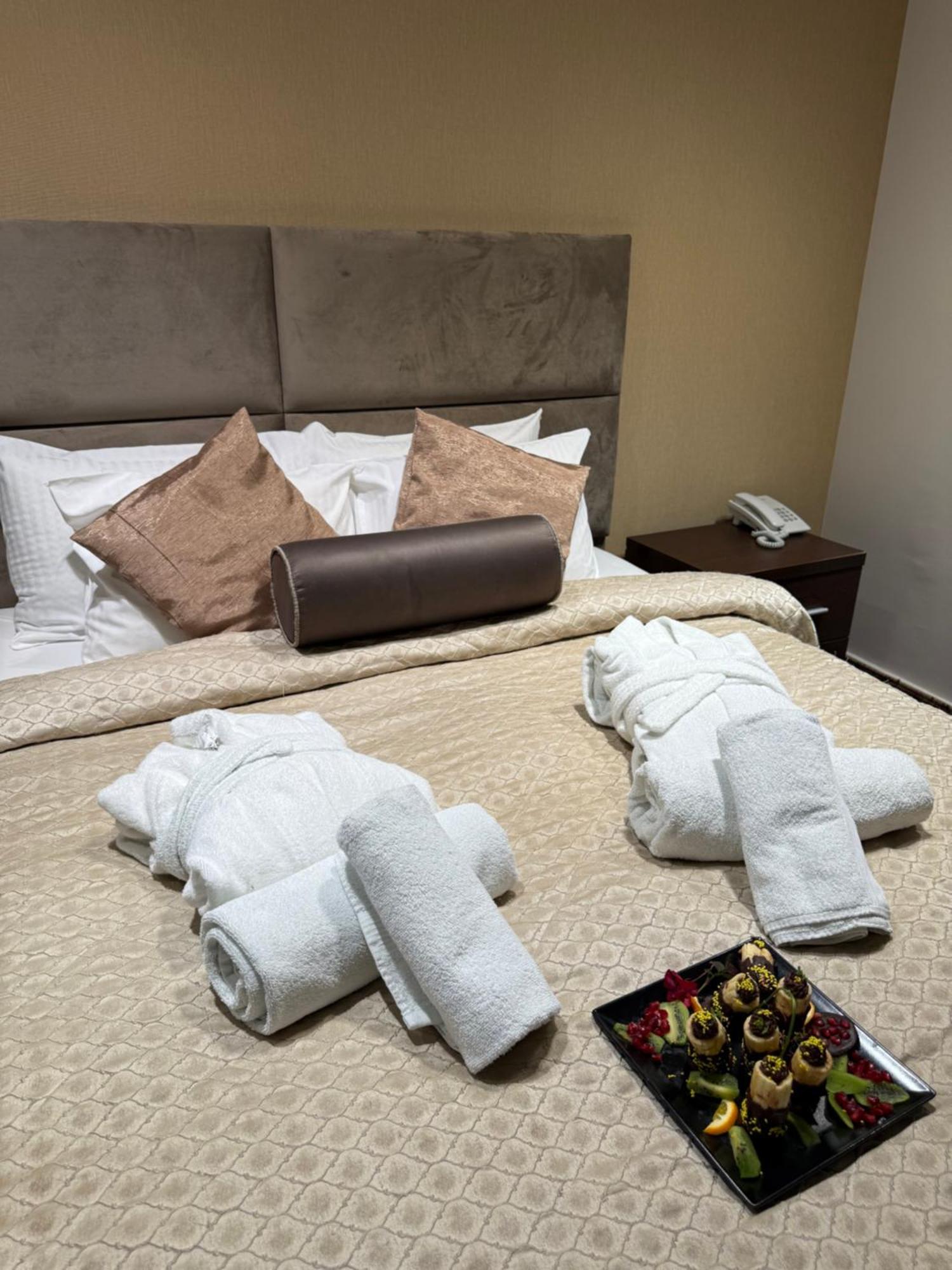 Guest House Panorama Aqualux With Free Parking ノヴィ・サド エクステリア 写真