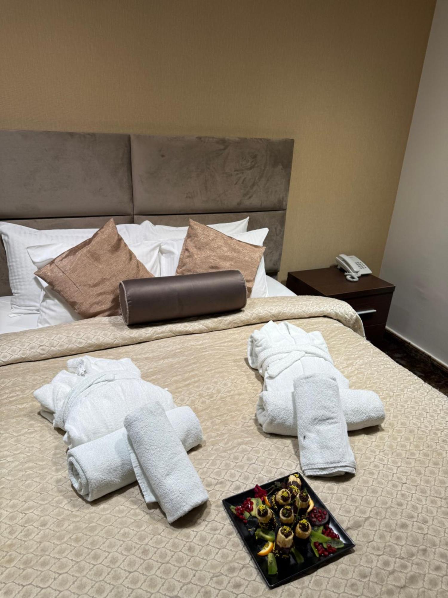 Guest House Panorama Aqualux With Free Parking ノヴィ・サド エクステリア 写真
