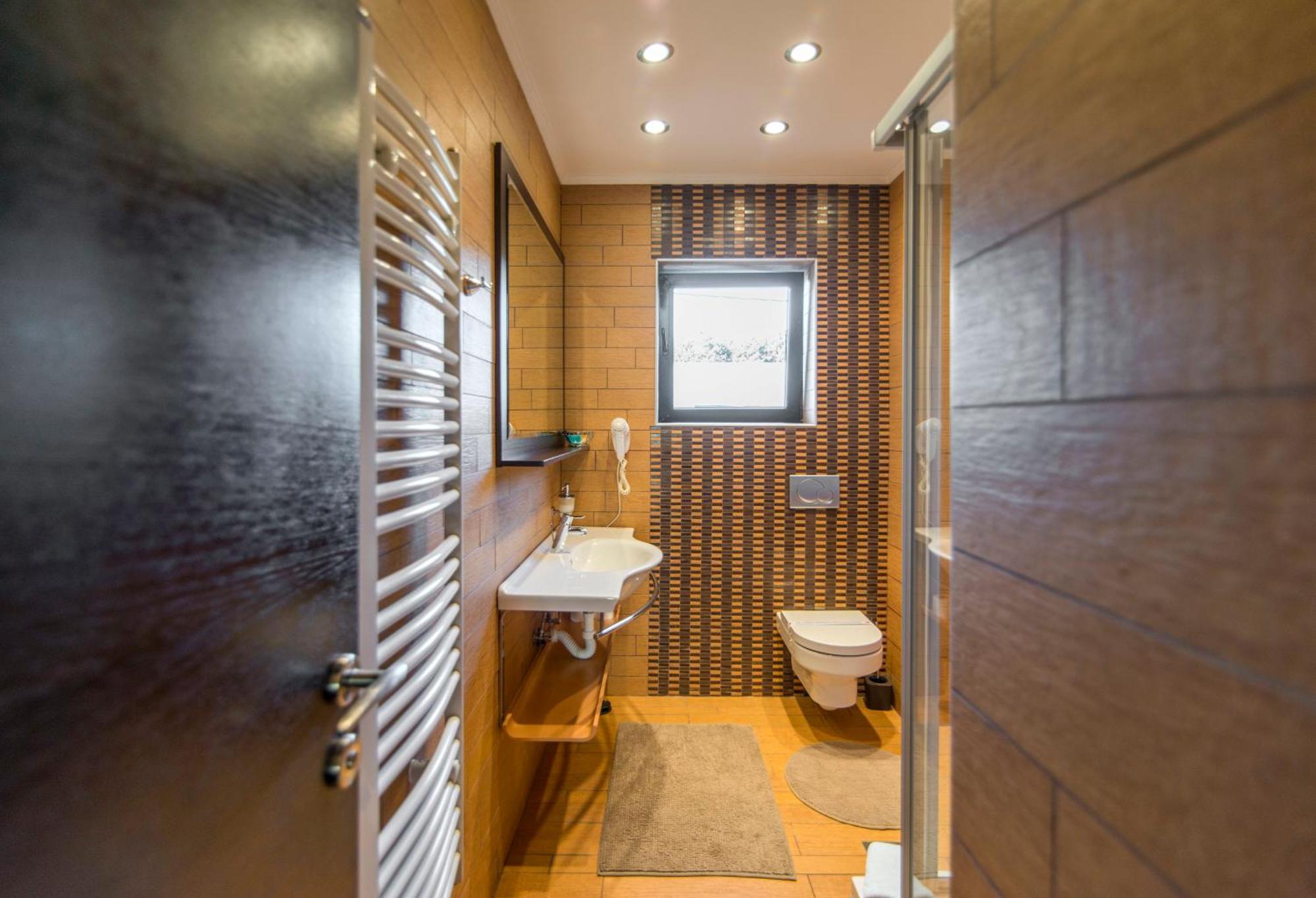 Guest House Panorama Aqualux With Free Parking ノヴィ・サド エクステリア 写真