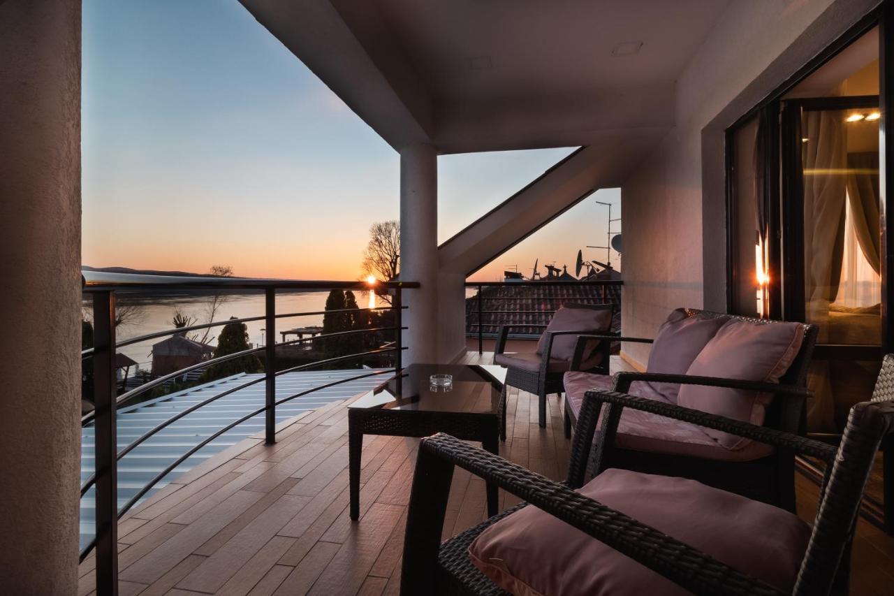 Guest House Panorama Aqualux With Free Parking ノヴィ・サド エクステリア 写真